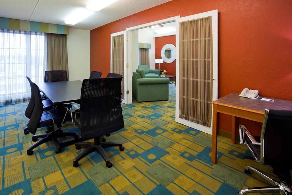 La Quinta Inn Chicago Oakbrook Terrace Extérieur photo