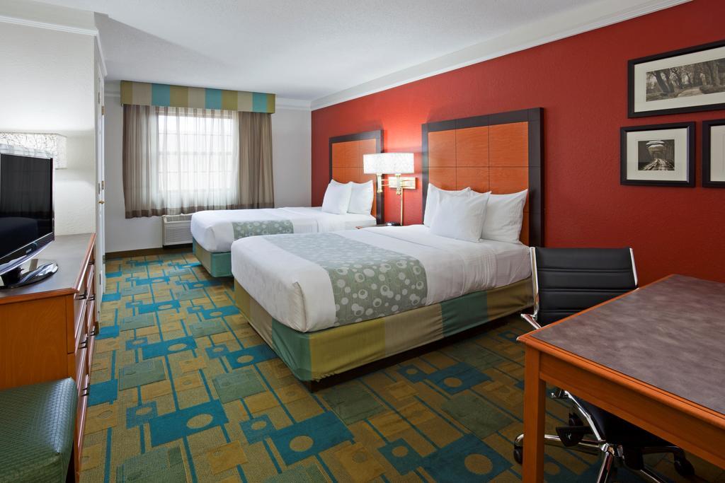 La Quinta Inn Chicago Oakbrook Terrace Extérieur photo